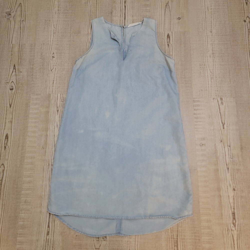 Cute Sleeveless Chambray High-Low Dress in Light Blue Medium Casual Beach Summer